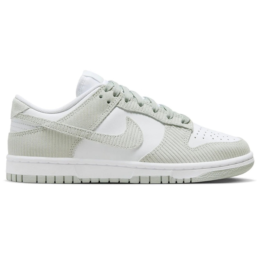 Nike Dunks